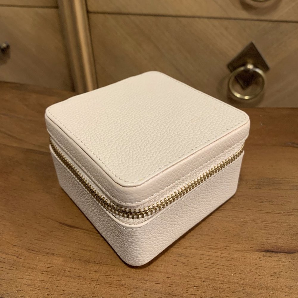 (NWOT) West Elm Leather Travel Jewelry Box